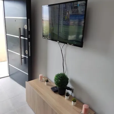 Eleven And A Half Apartament